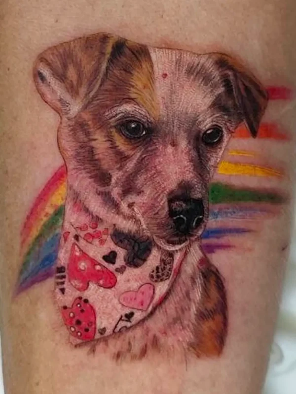 Tatuaje perro Jack Russell (estilo acuarela/microrealista) en el antebrazo